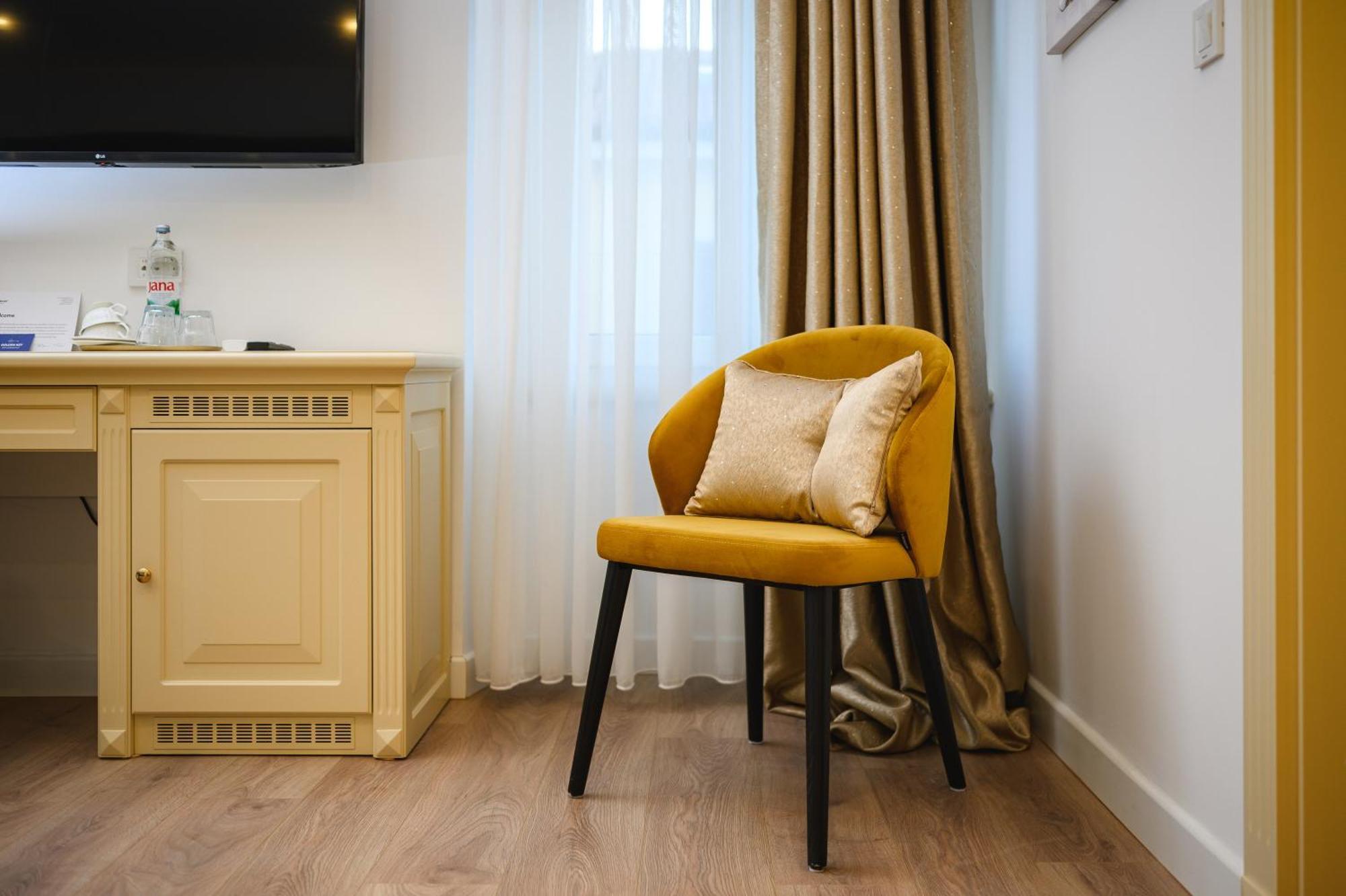 Boutique Golden Key - - 4*