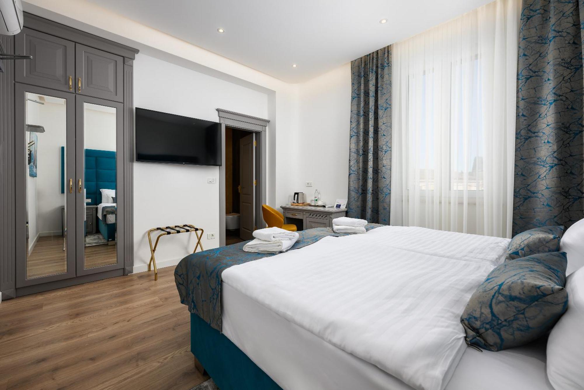 Boutique Golden Key - -